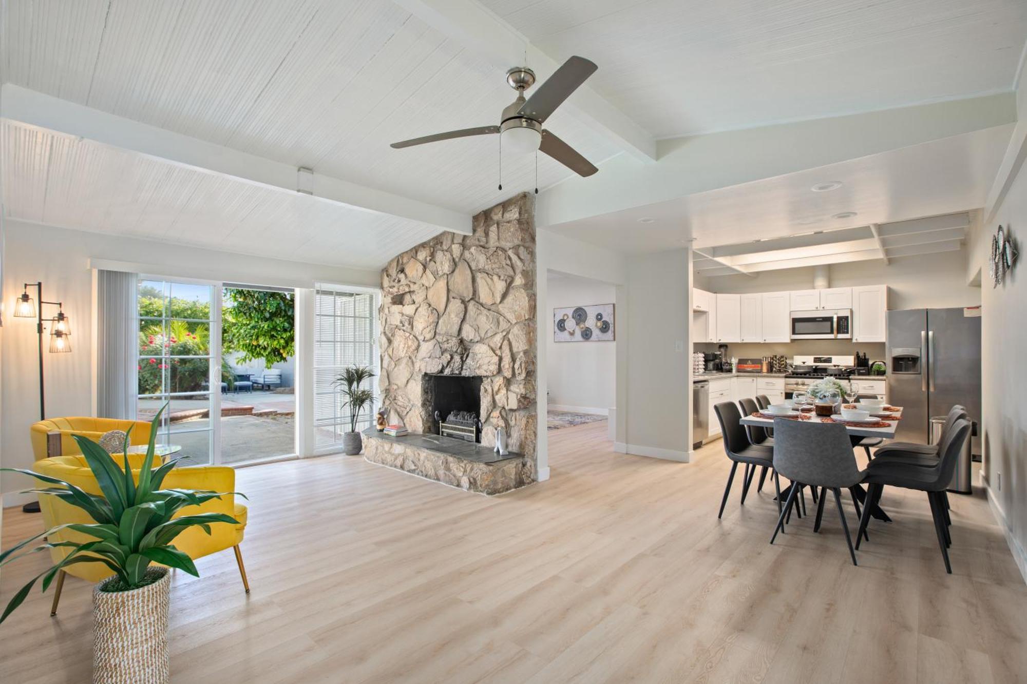 Sunny Socal Escape 3br 2ba Bright With Pool Hébergement de vacances Los Angeles